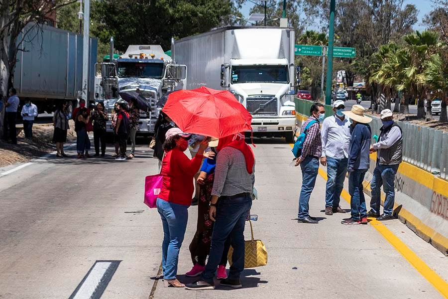 Gobernadora Evelyn Salgado se queda varada minutos por bloqueo de normalistas