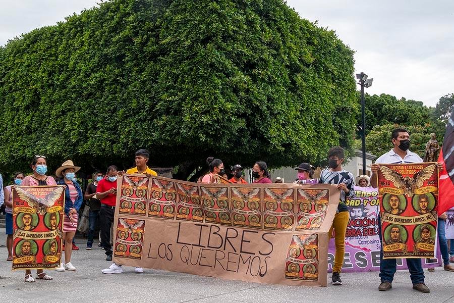 Con marcha intengrantes de la OCSS piden liberación de presos políticos