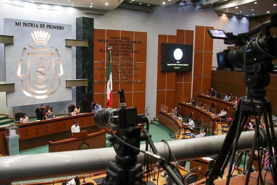 Colocan videocámaras en Congreso: PRI, dice que es espionaje, Morena, señala que es para prevenir delitos