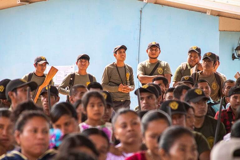 Evelyn le dice a coordinadores de la CRAC que no puede frenar consulta indígena