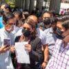 Trabajadores despedidos de Tixtla protestan frente a Evelyn para exigir solución JS