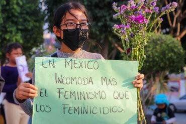 Protestan en Chilpancingo y en Tlapa contra violencia hacia las mujeres