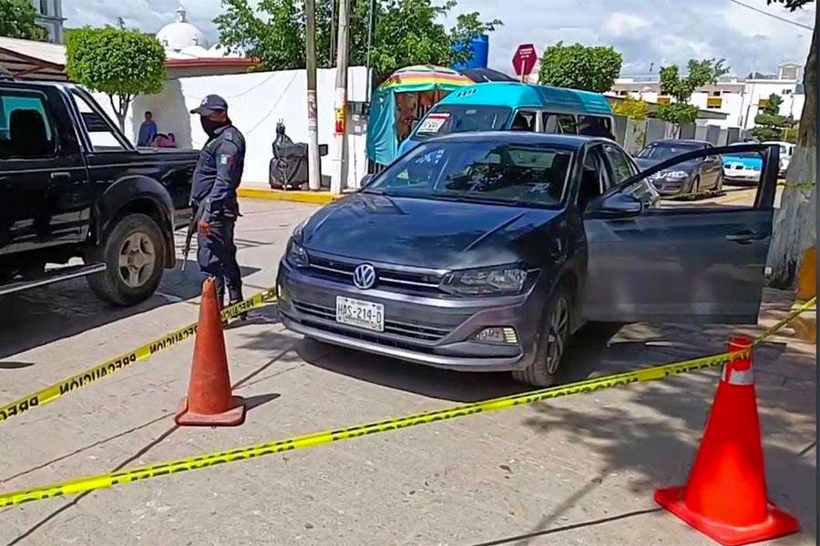 Hombres armados secuestran en Tlapa a funcionario y después lo liberan