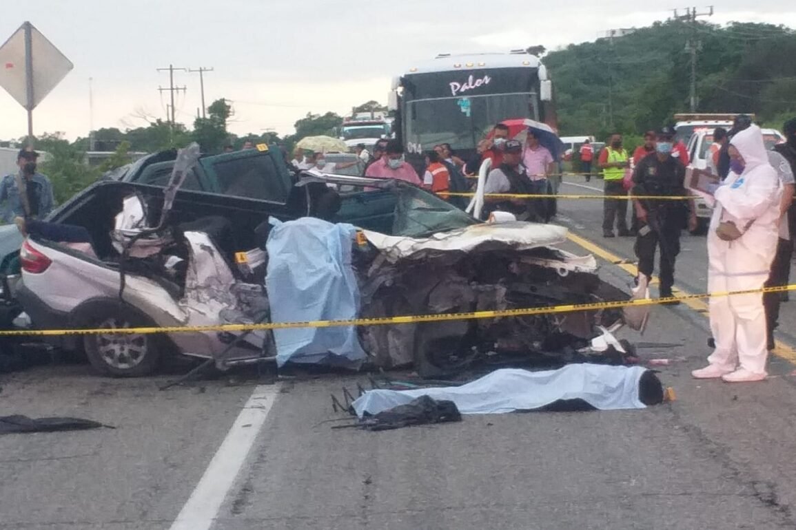 Accidente en Guerrero deja nueve muertos