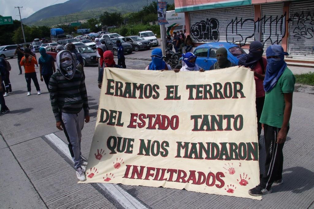 “No importa que sea militar, seguiremos buscando a nuestro compañero”: estudiantes de Ayotzinapa
