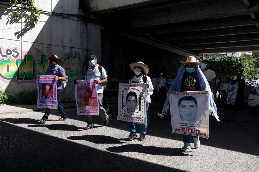 “Solo nos dieron la razón”: madre de uno de los 43 normalistas desaparecidos de Ayotzinapa acerca del último informe