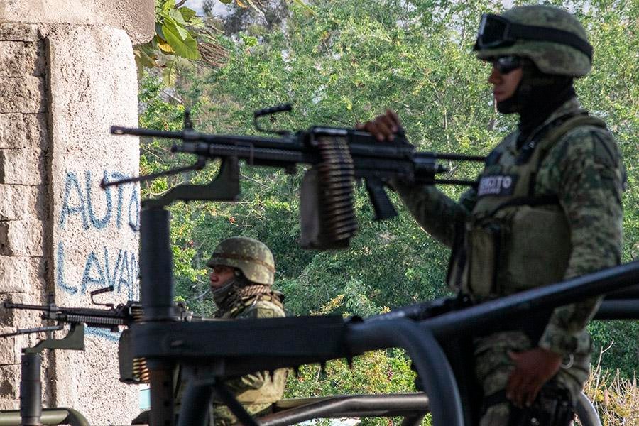 Notifican a Sedena órdenes de captura contra militares; encabeza la lista Alejandro Saavedra