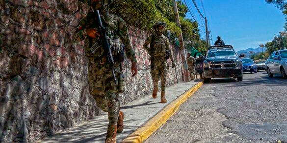 Asume la Marina seguridad en Zihuatanejo