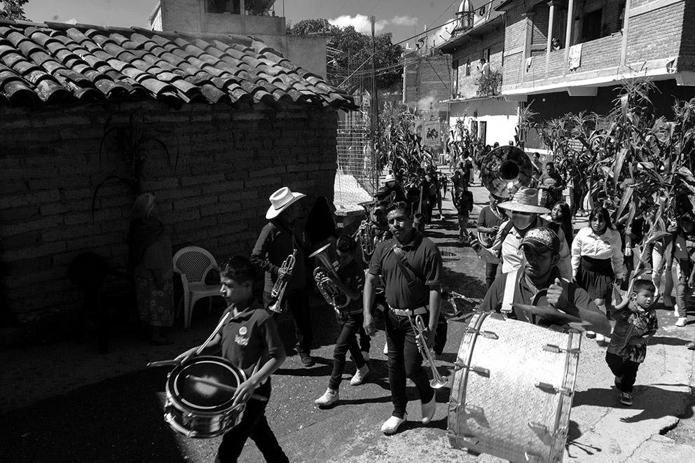 San Miguel, las fiestas para “espantar el hambre” de La Montaña de Guerrero