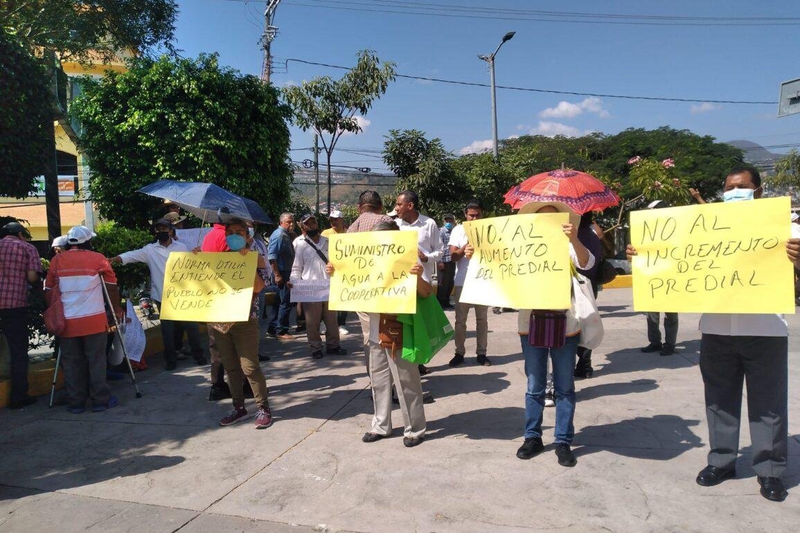 Marchan colonos contra nuevos impuestos que contempla la Ley de Ingresos de Chilpancingo