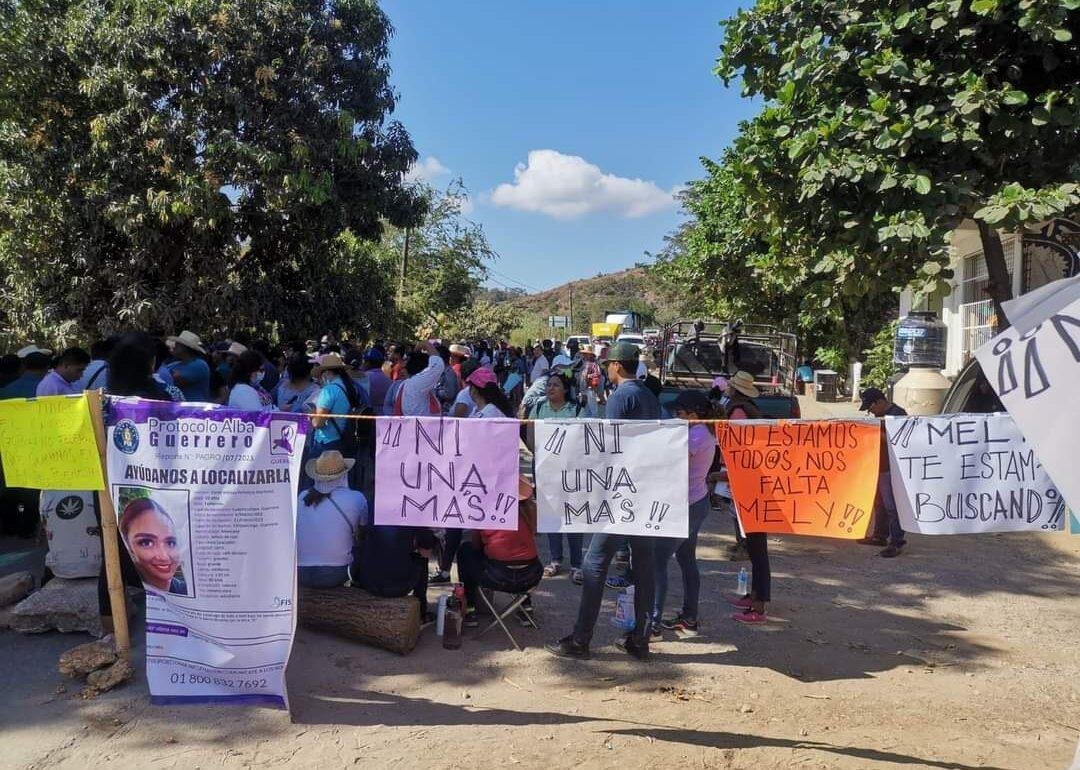 Protestan en Cuajinicuilapa por la desaparición de estudiante de Derecho de la Uagro
