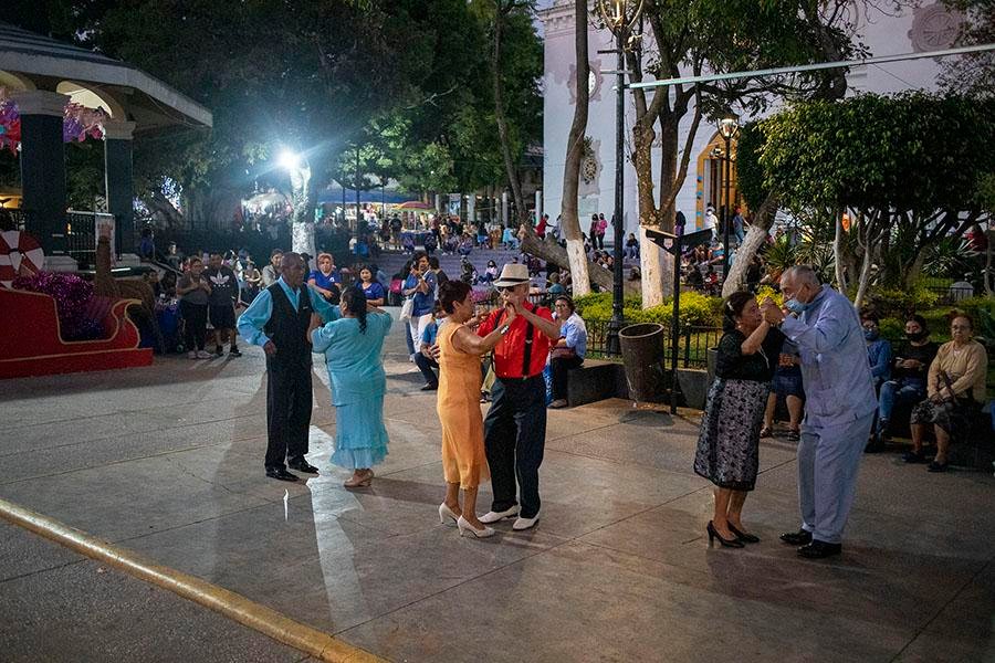 Jueves de danzón en Chilpancingo, una tradición que agoniza