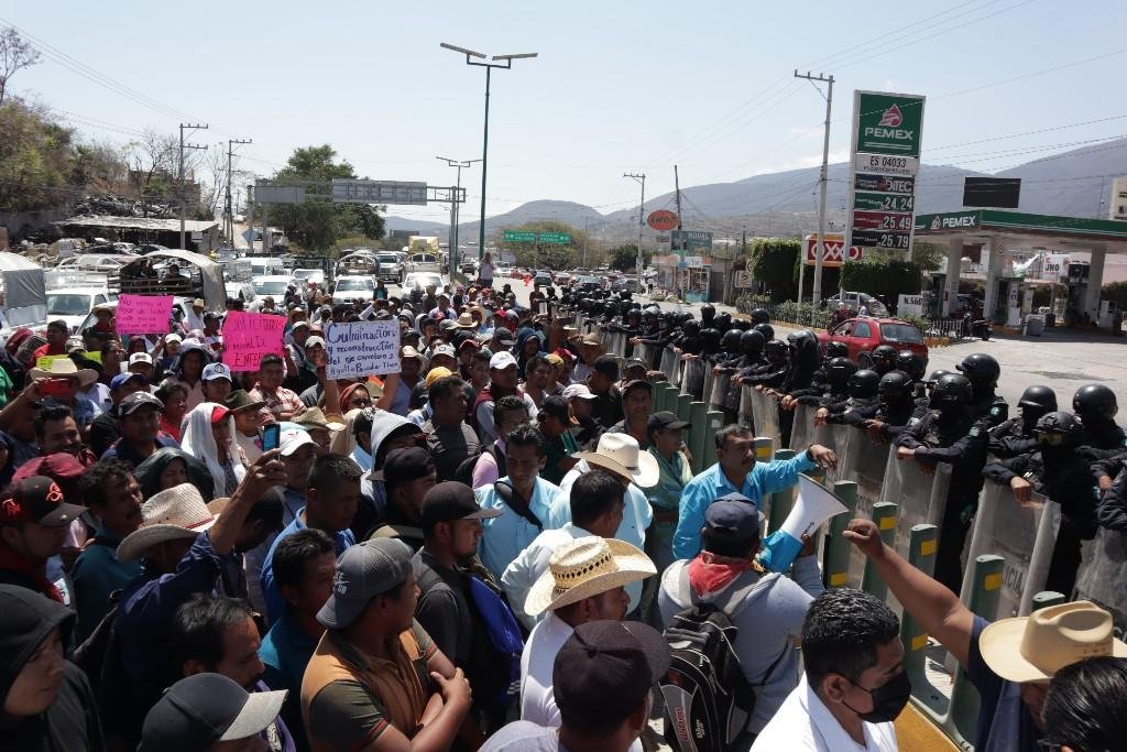 Habitantes de Pascala del Oro bloquearon la Autopista del Sol en demanda de construcción de carretera