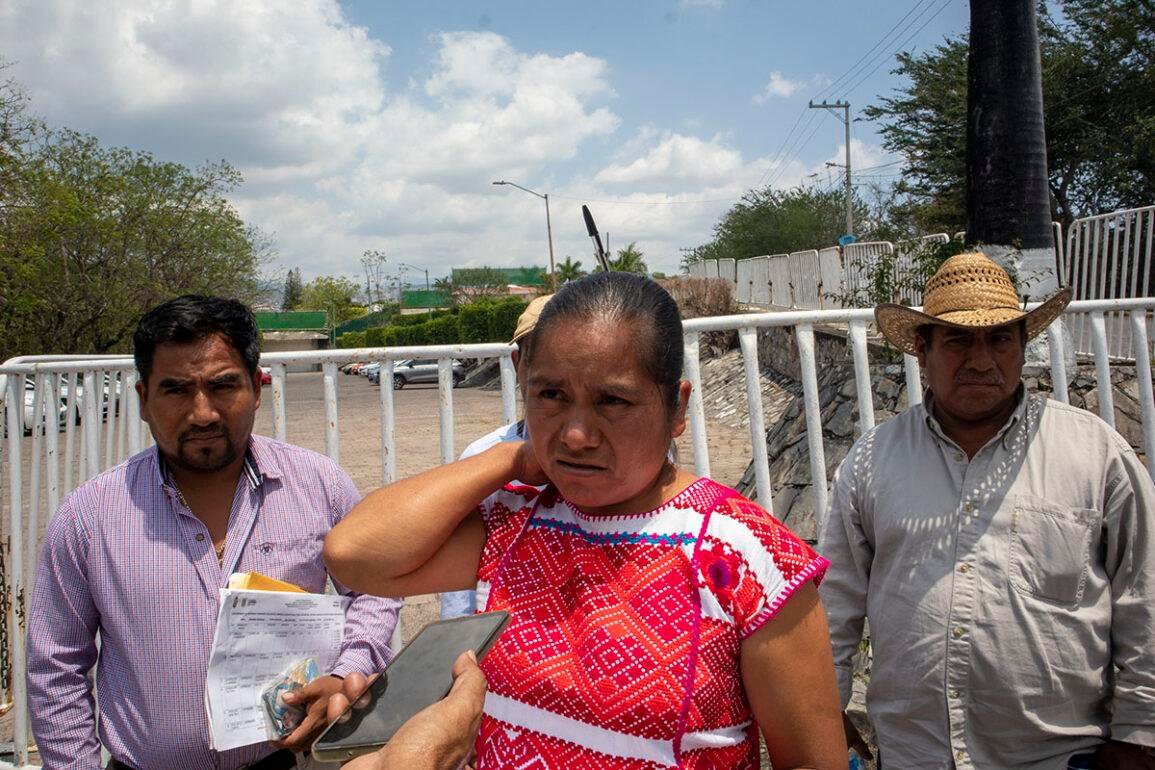 Con compromisos a medias de la gobernadora, habitantes de Cochoapa el Grande levantan plantón