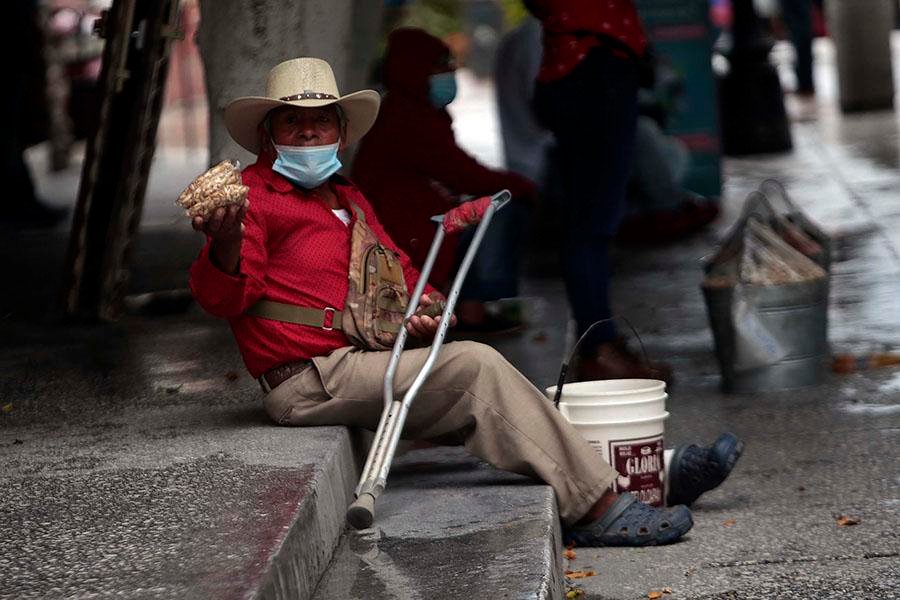 Personas con discapacidad exigen reforma para inclusión laboral; iniciativas, frenadas en Congreso y con resistencia de empresas