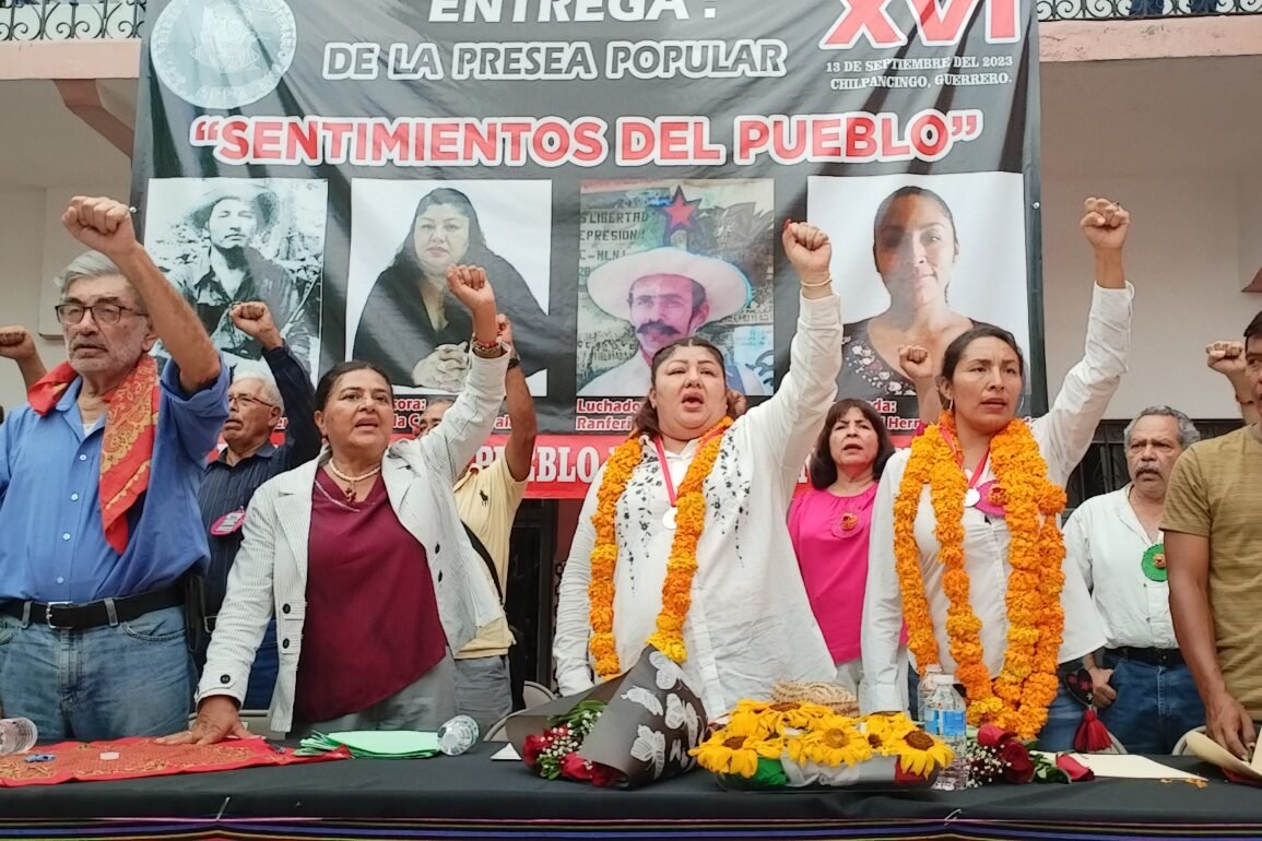 Micaela Cabañas y Diana Hernández reciben Presea Popular por la continuidad de la lucha social que representan