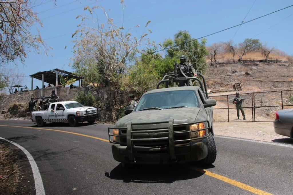 Comunidad de la Sierra es atacada a balazos y explosivos, hay una persona herida