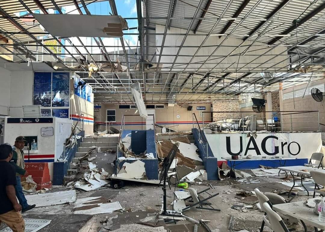 Cuantifican en 300 millones de pesos los daños en patrimonio de la Uagro por Otis