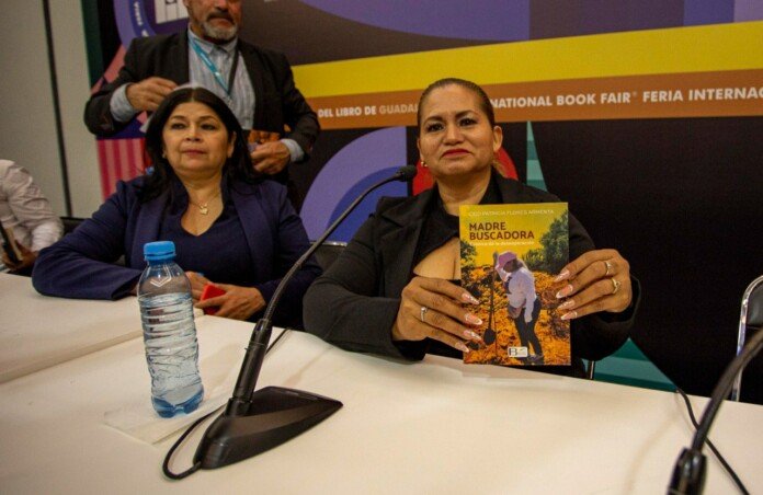 “Este libro es el libro de mi vida”: Cecilia Flores, madre buscadora