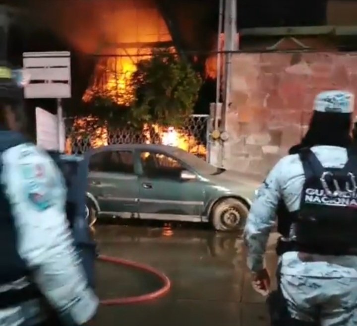 Muere un niño en incendio en Iguala