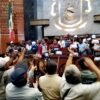 Periodistas protestan en Congreso local
