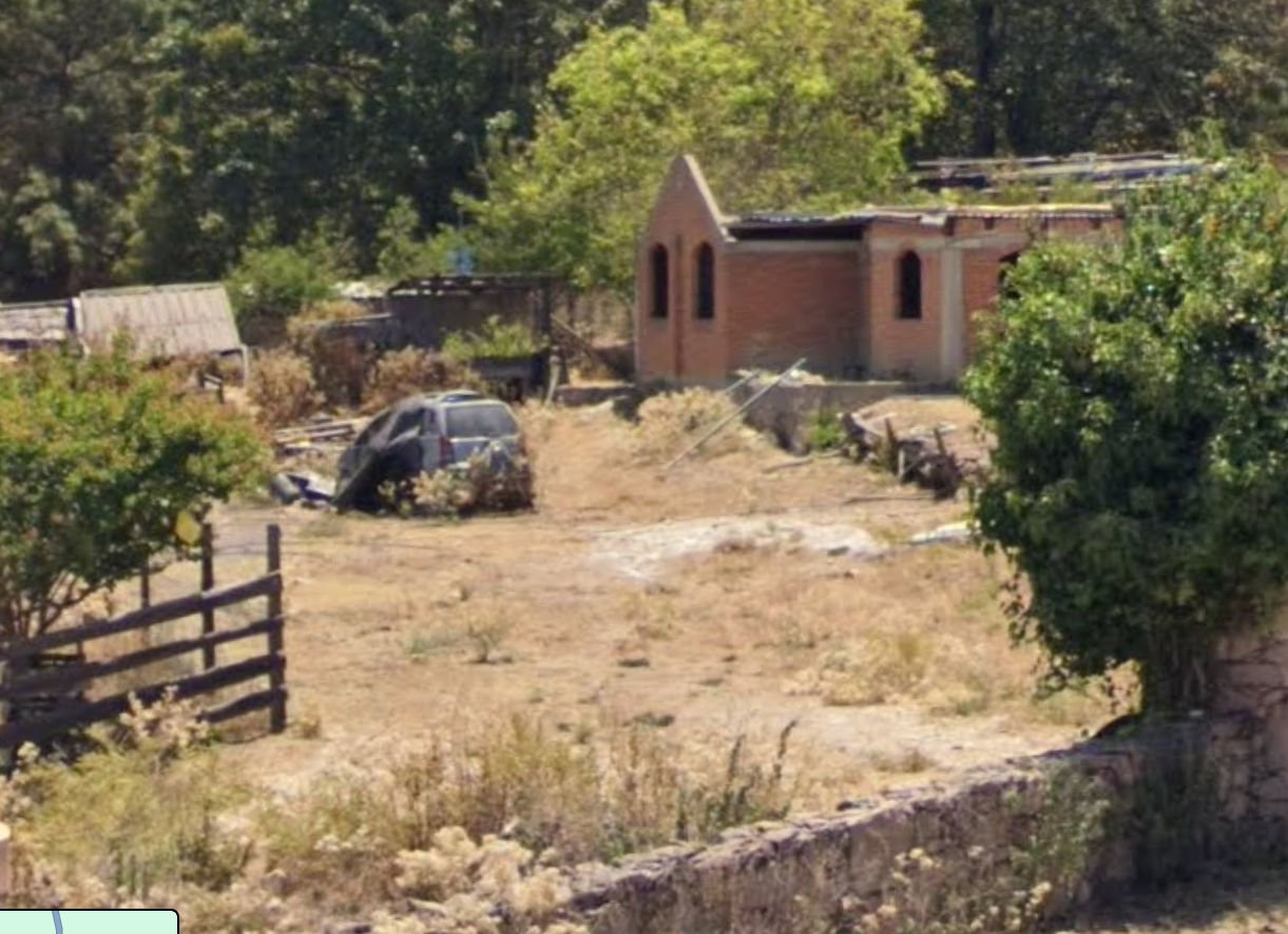 En El Crucero de Santa Cruz todavía se encuentran casas abandonadas y saqueadas. Las imágenes son de 2025 y se obtuvieron de Google Maps.